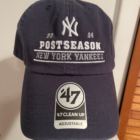 47 Adult 2024 MLB Postseason New York Yankees Navy Cleanup Baseball Hat NWT - Picture 4 of 8
